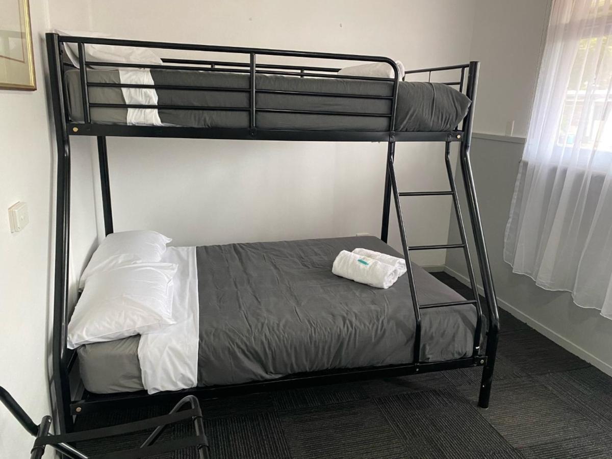 Charlton Motel Ngoại thất bức ảnh