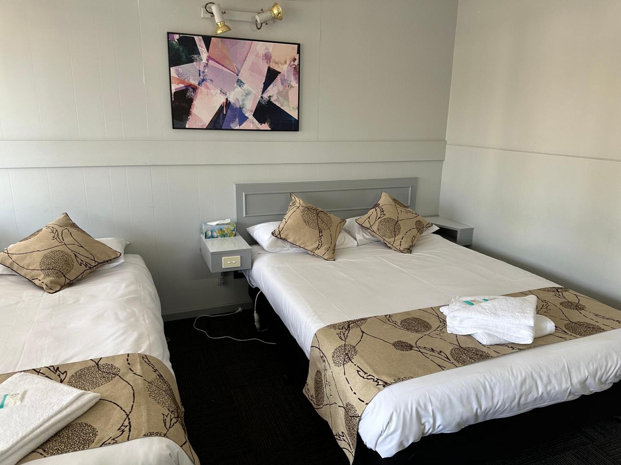 Charlton Motel Ngoại thất bức ảnh